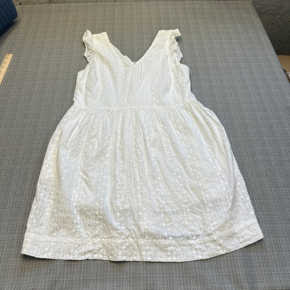 First Monday‎ White Eyelet Dress Large Cottagecore Lace Flutter Sleeve V Neck *